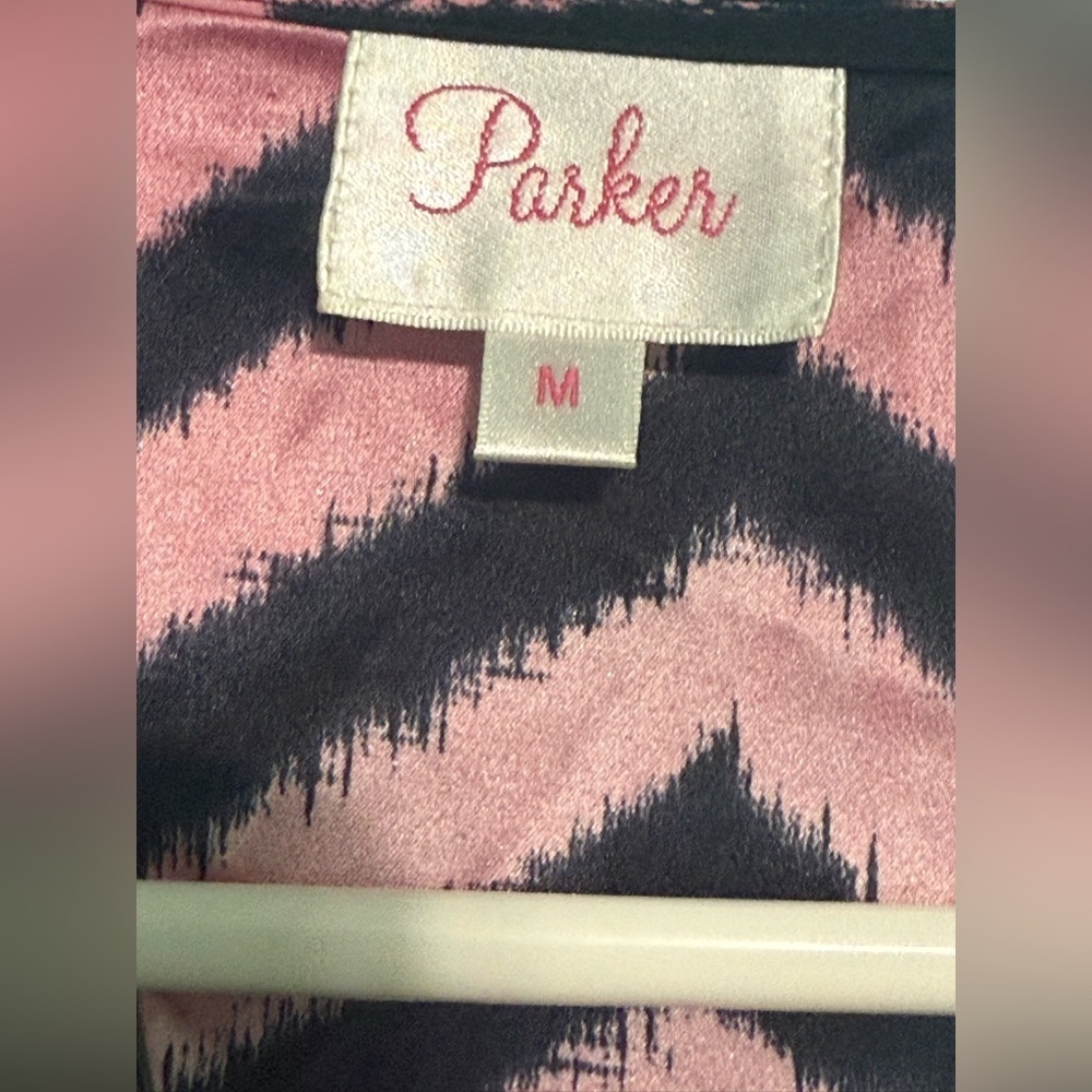 Parker Chevron 100% Silk Wrap Mini Dress Size Medium - Picture 5 of 6